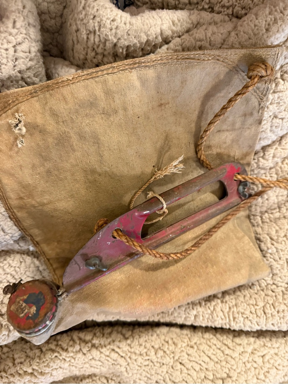 VTG Canvas & Metal desert & car water bag with a rope midcentury era 1940 1950’s